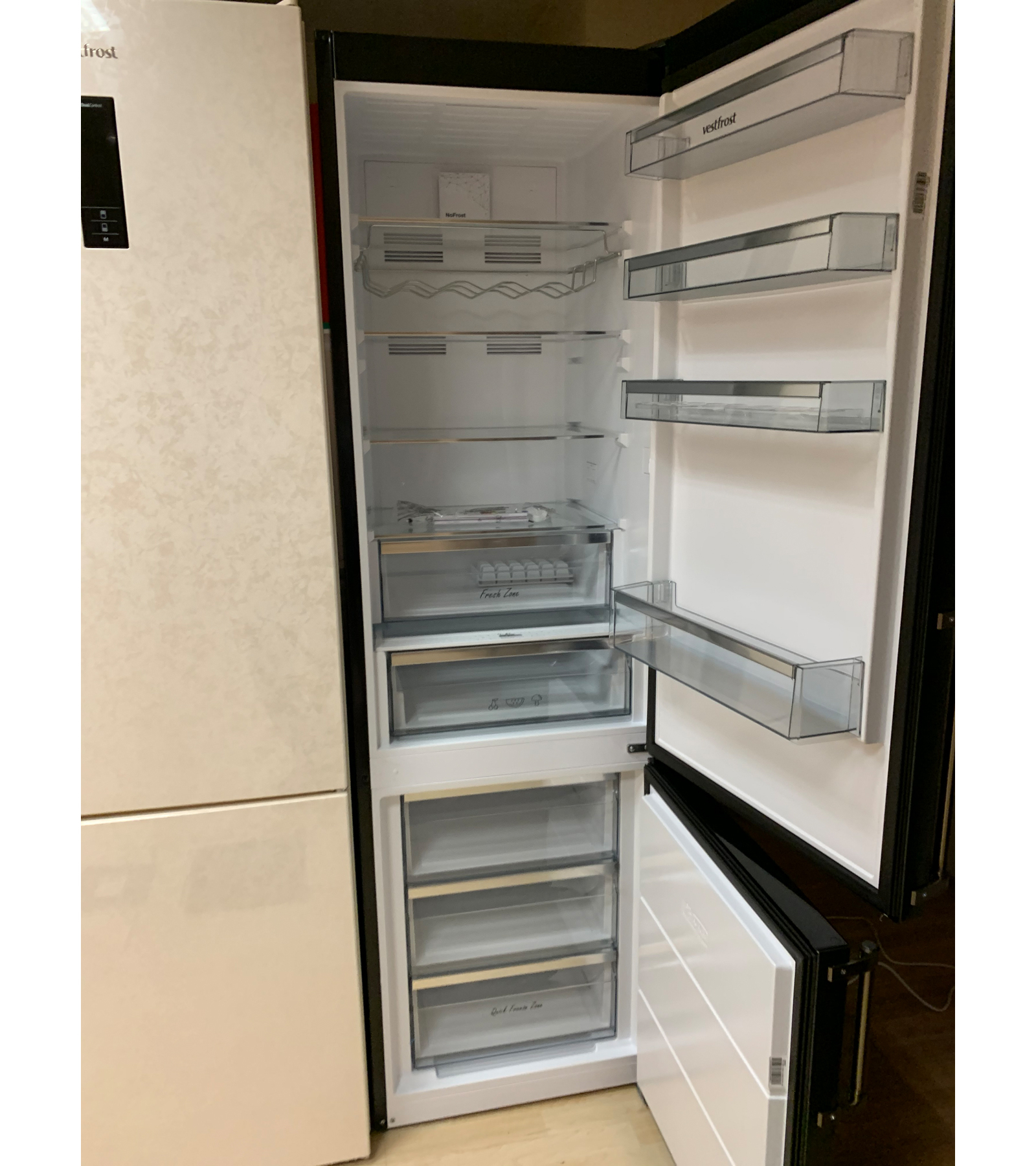 ����������� Vestfrost VF 3863 BH ������