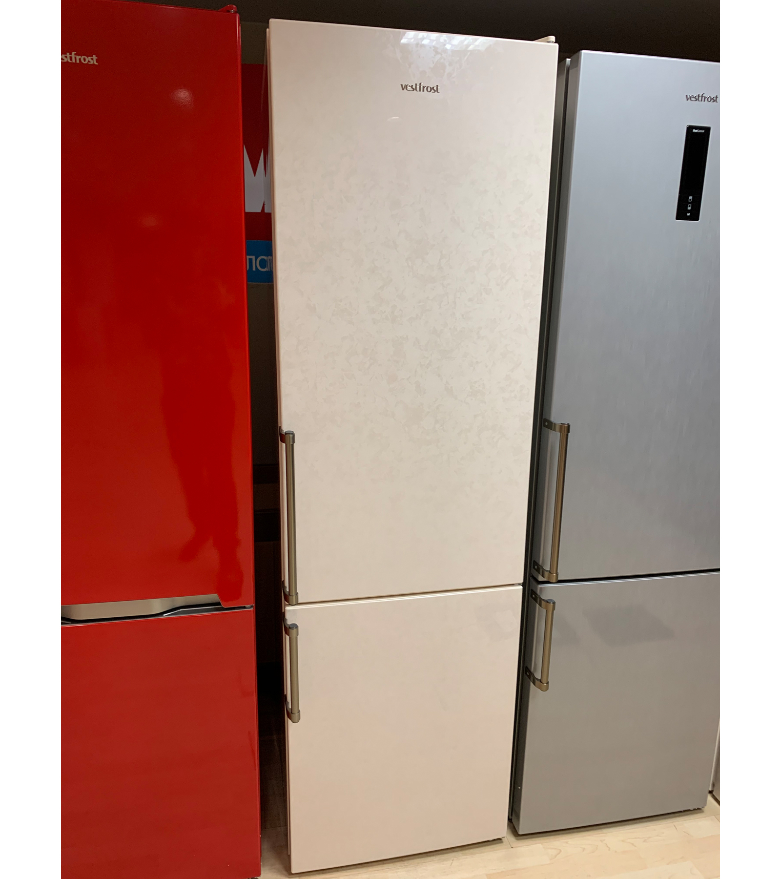 ����������� Vestfrost VF 3663 MB �������