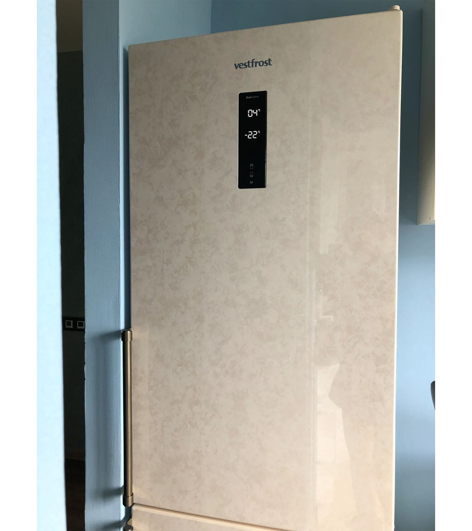 ����������� Vestfrost VF 3663 B �������