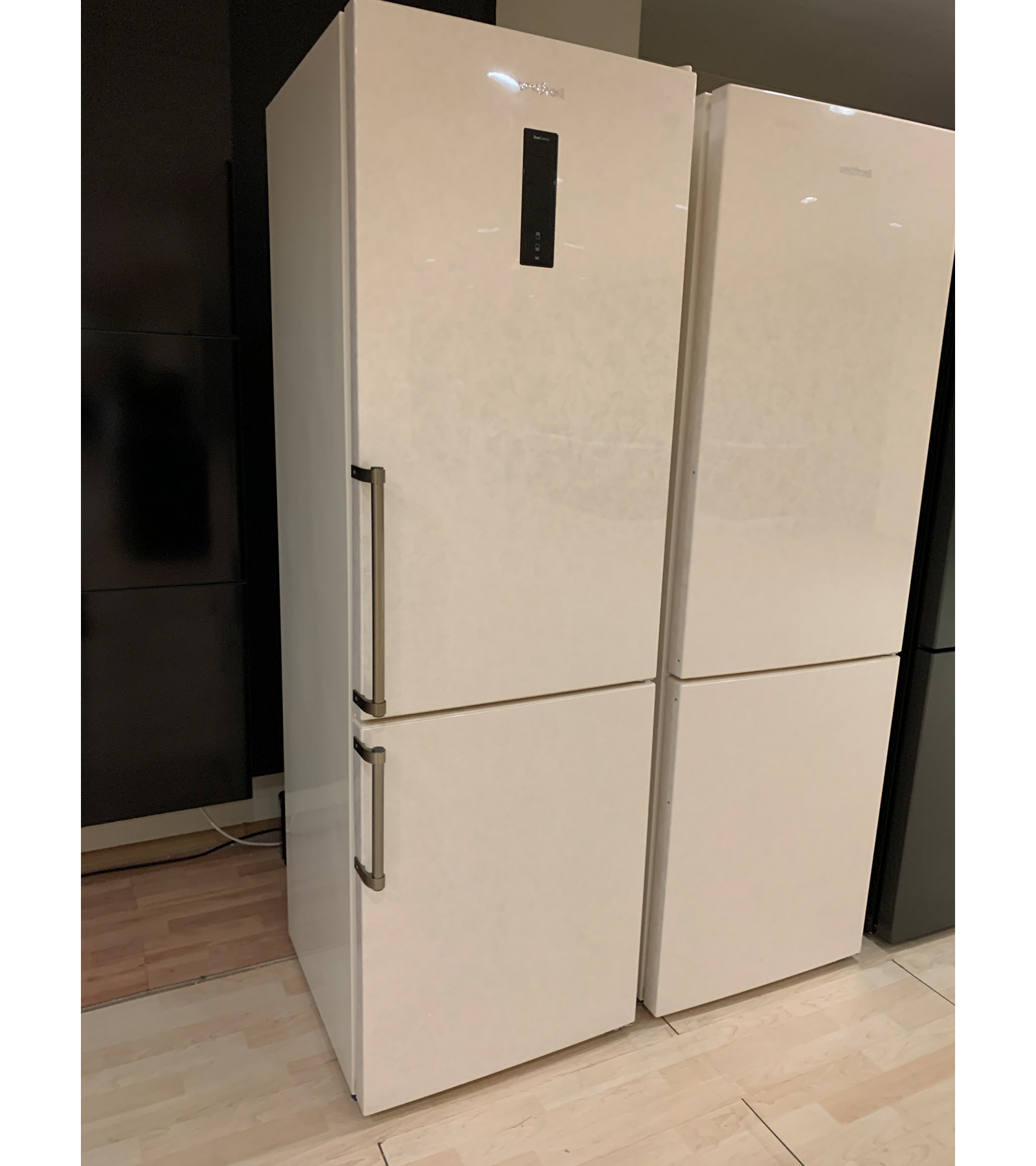 ����������� Vestfrost VF 3663 B �������