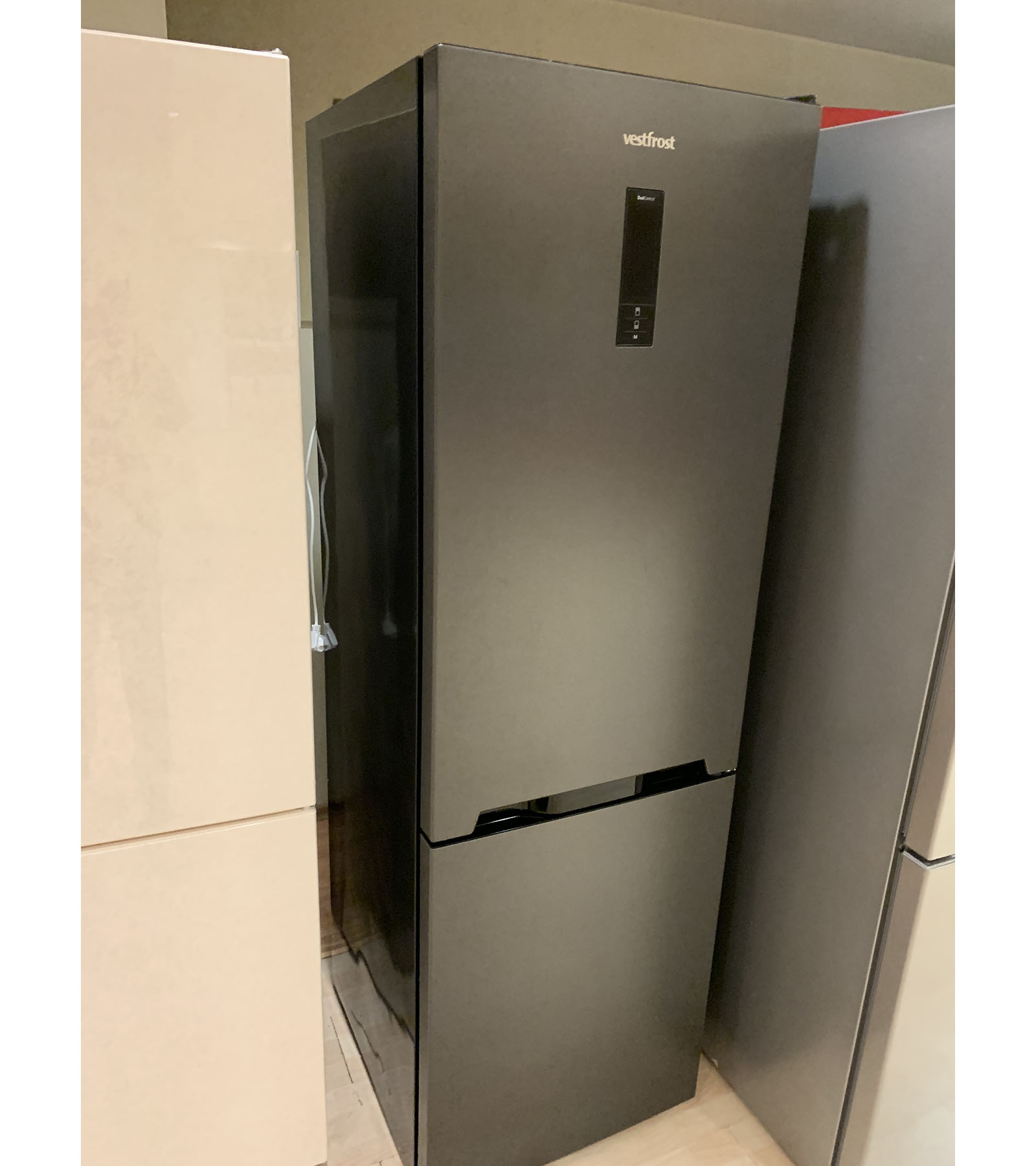 ����������� Vestfrost VF 373 ED ������ �����
