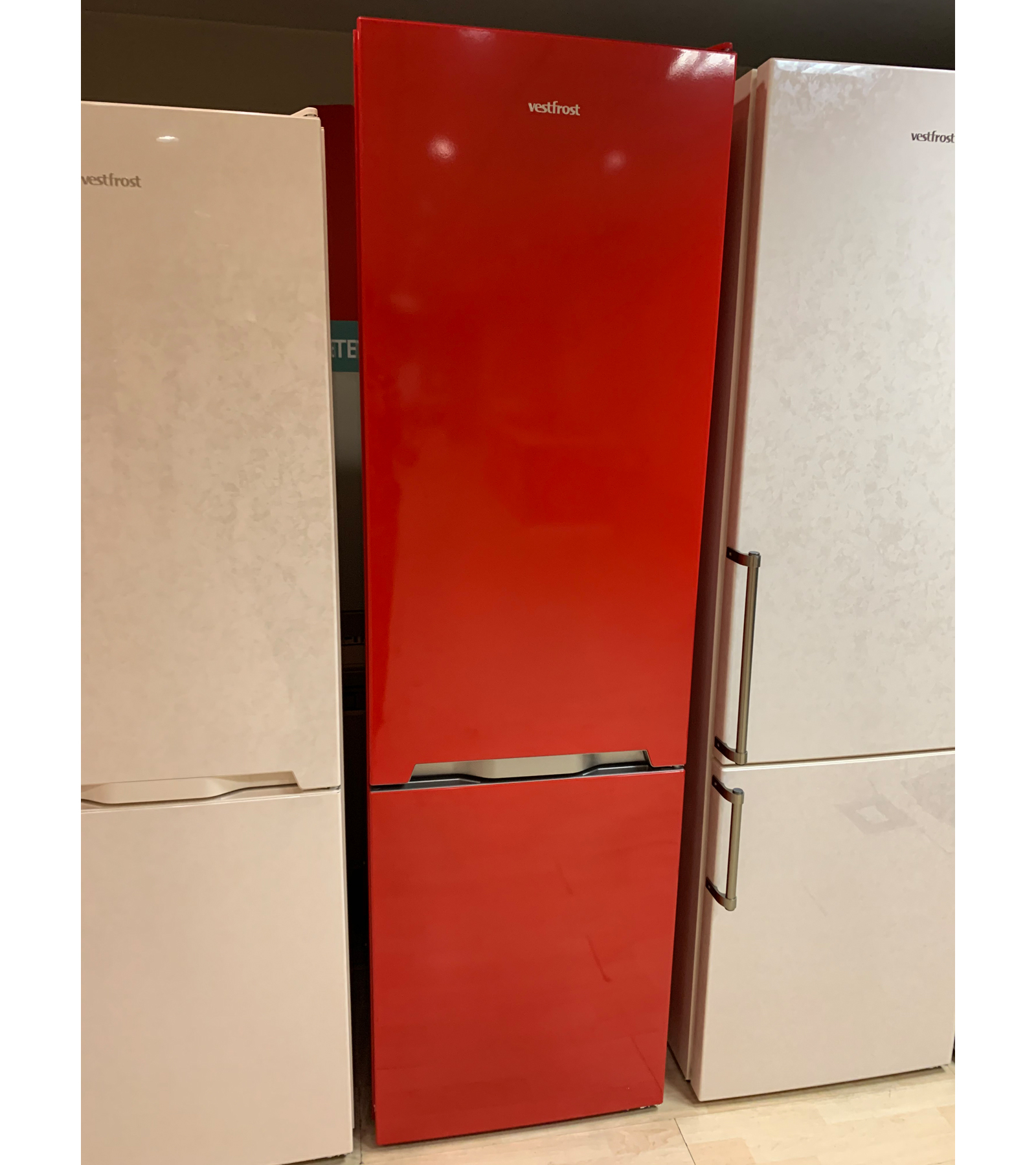 ����������� Vestfrost VF 384 ER �������