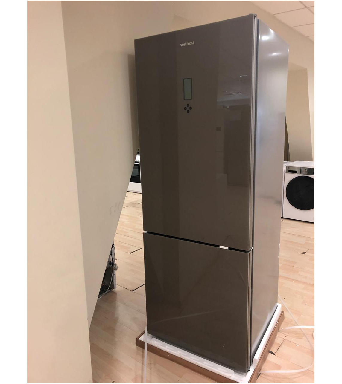����������� Vestfrost VF 492 GLM ���������� (������)