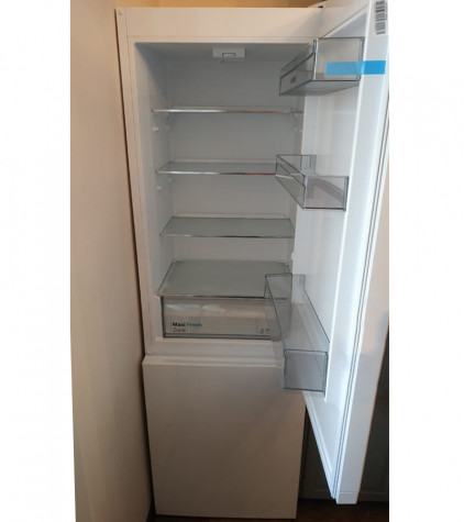 ����������� Vestfrost VW18LFM00W �����