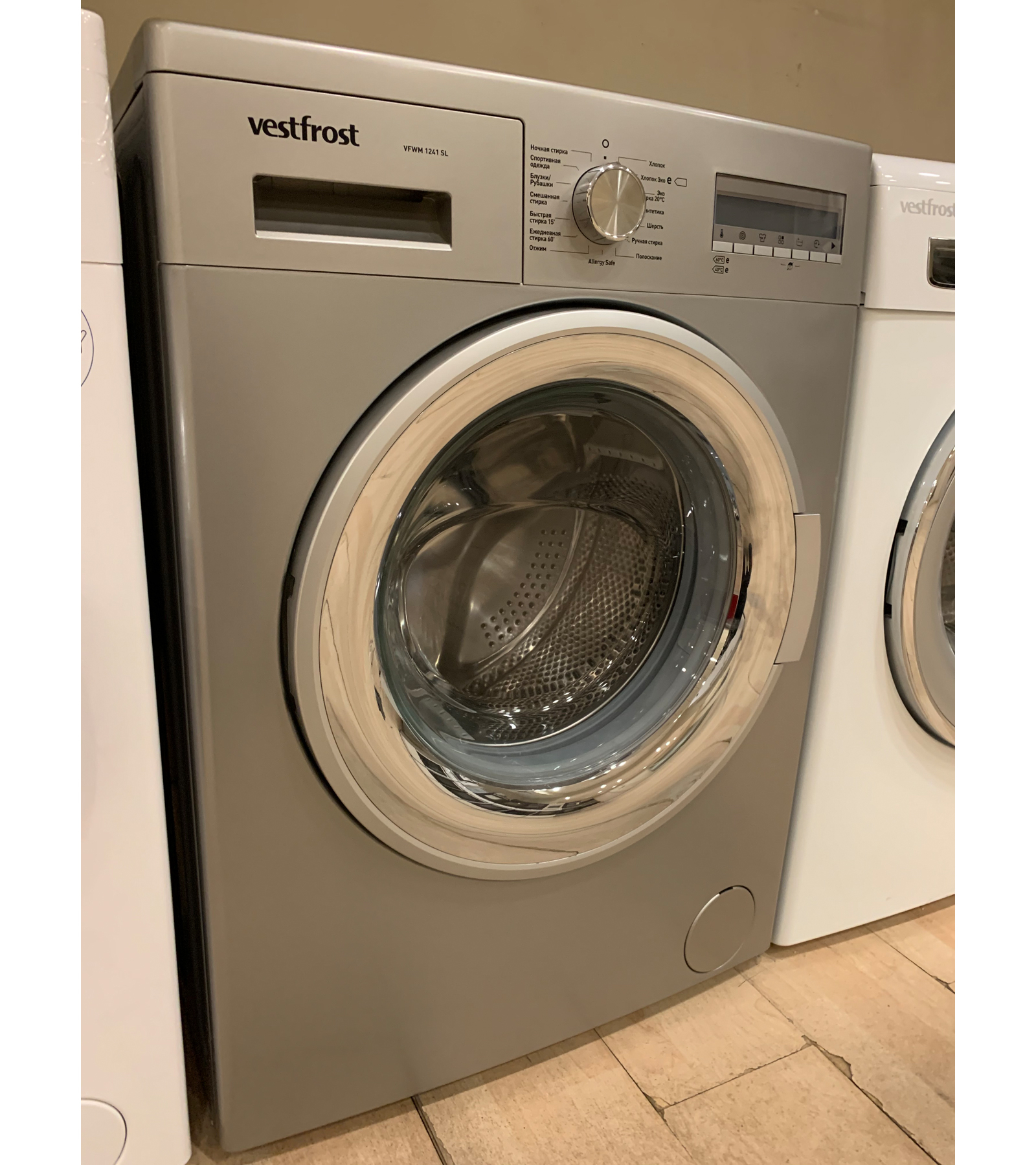 ���������� ������ Vestfrost VFWM 1241 SL