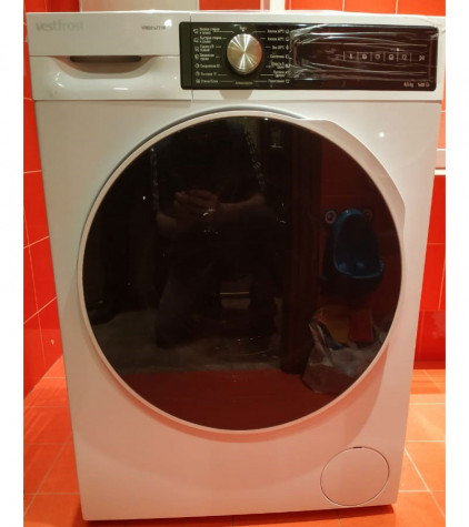 ���������� ������ � ������ Vestfrost VFRD814T31W