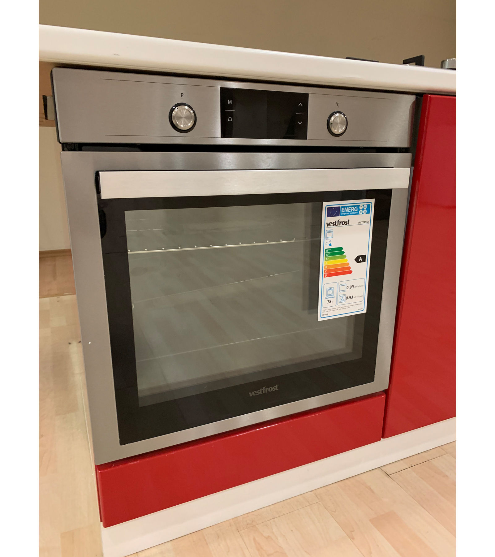 ������� ���� Vestfrost VFVT78OMI